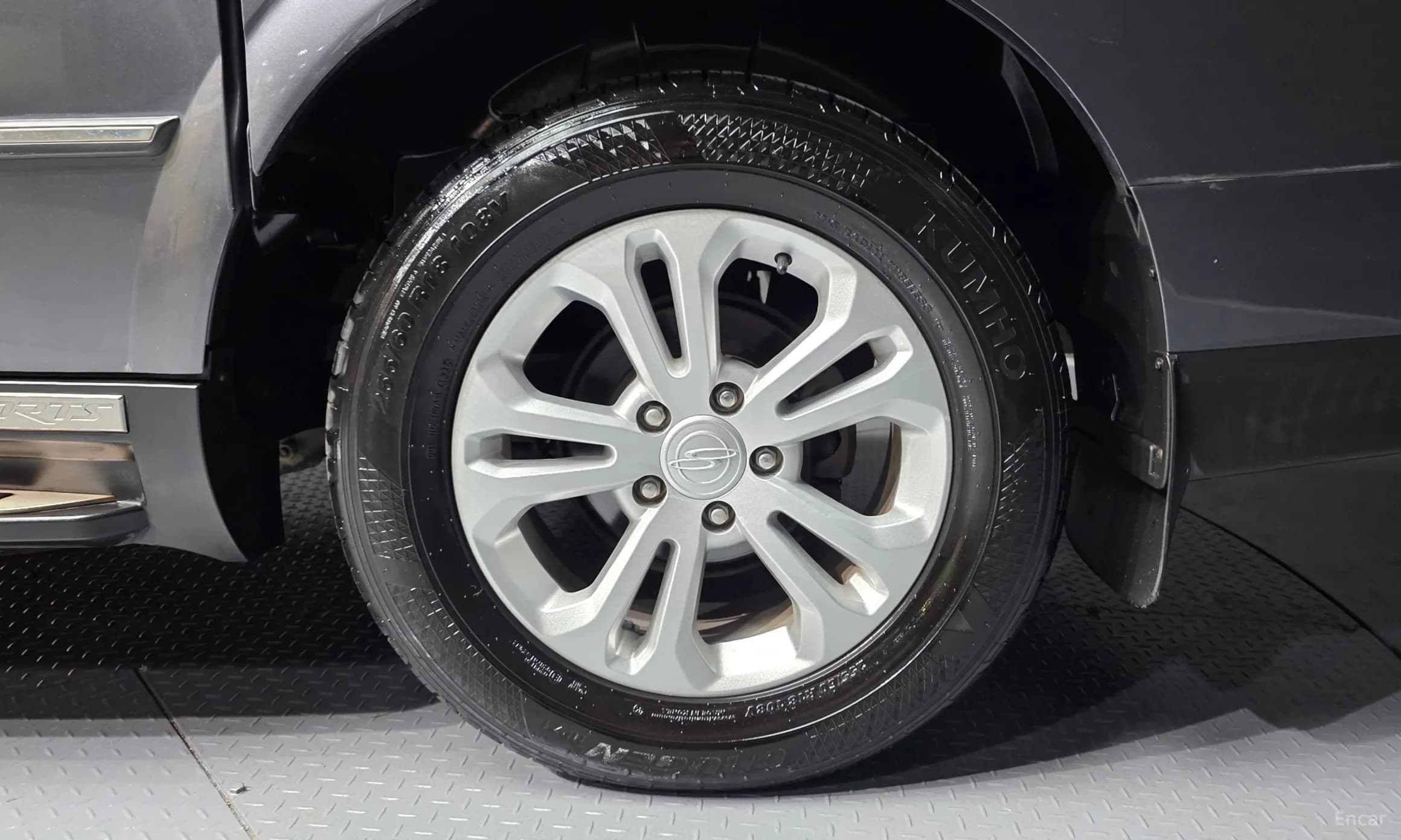 Korando Sports
