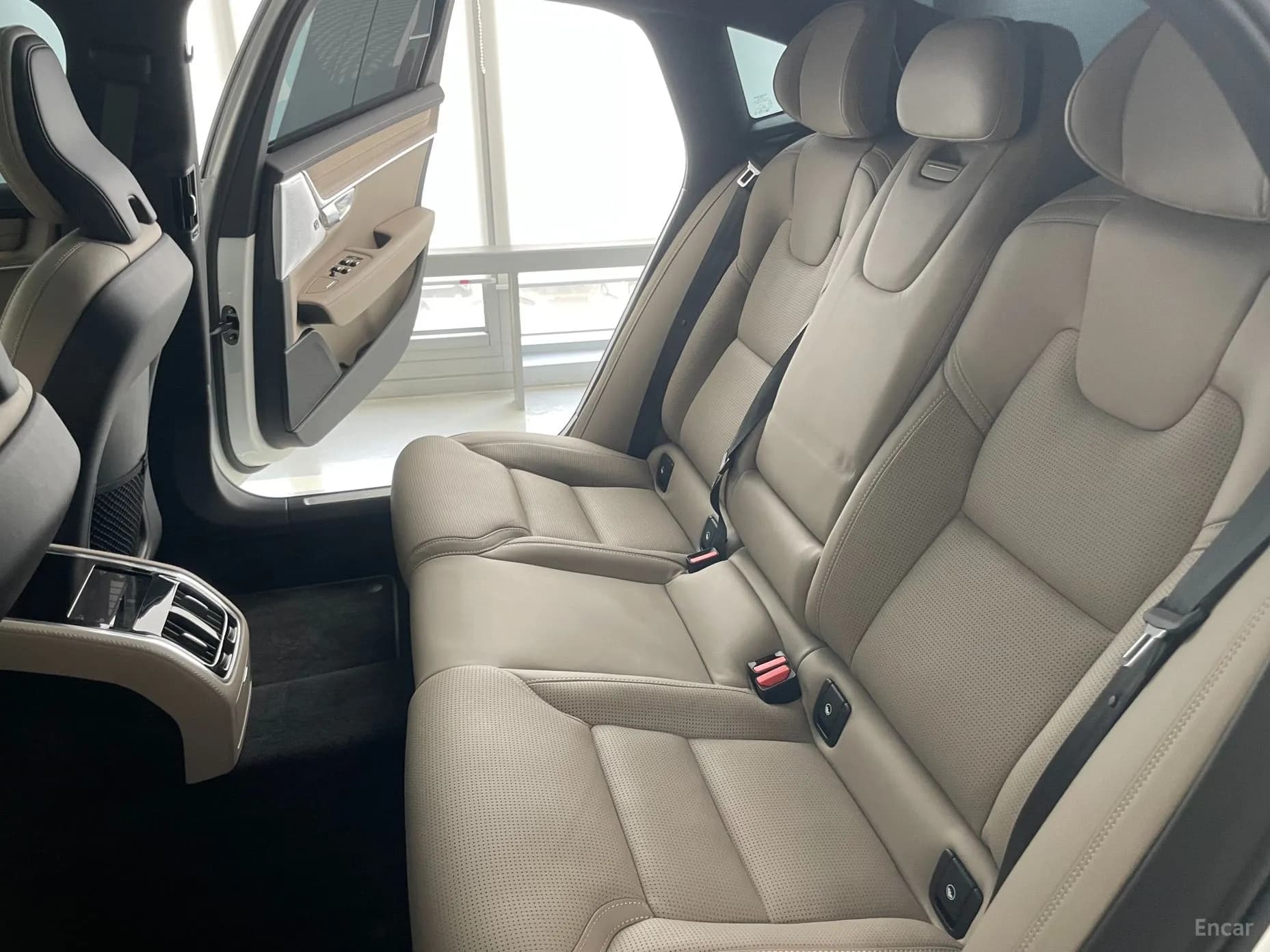 S90