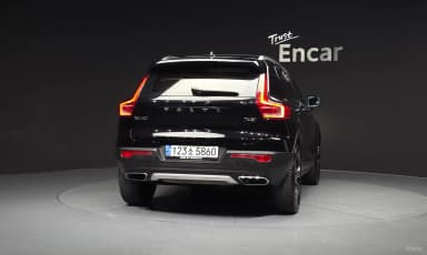XC40