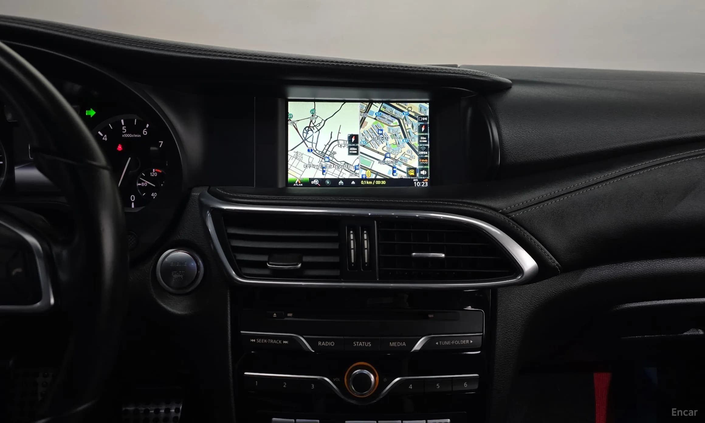 Q30