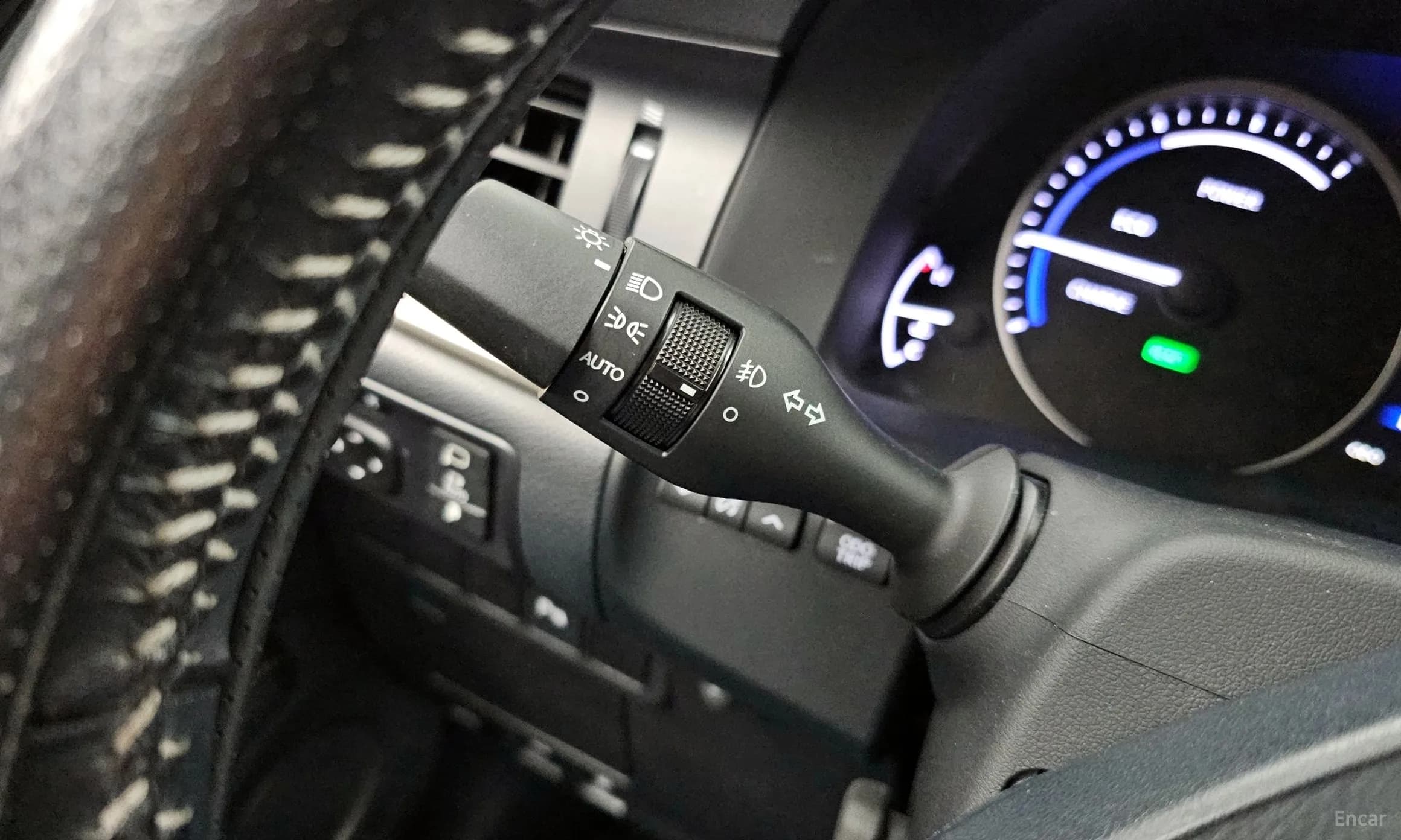 New ES300h