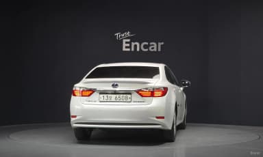 New ES300h