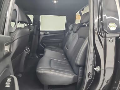 Rexton Sports Khan