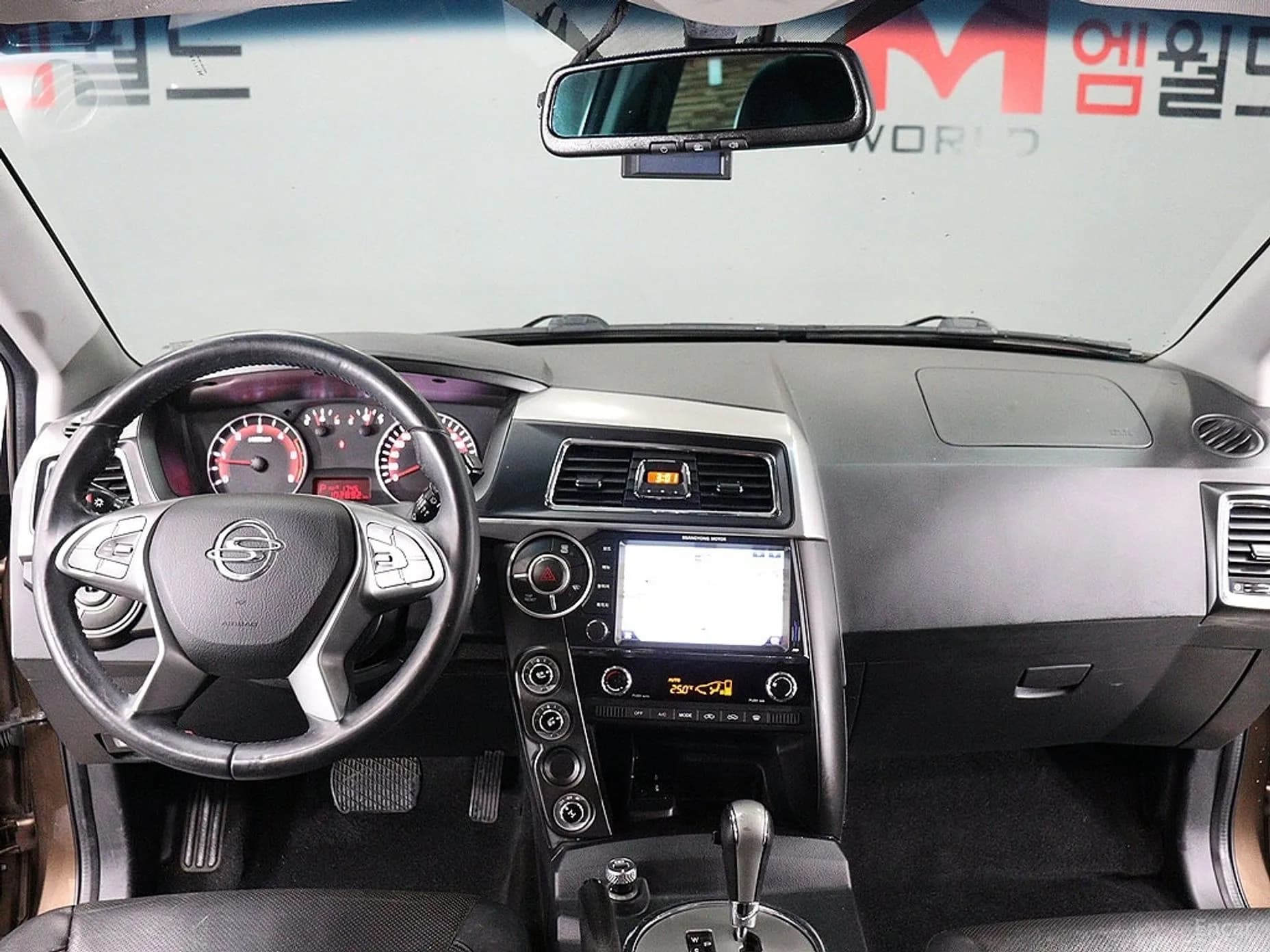 Korando Sports