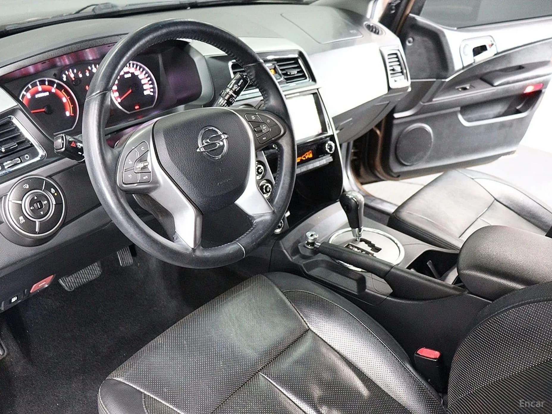 Korando Sports