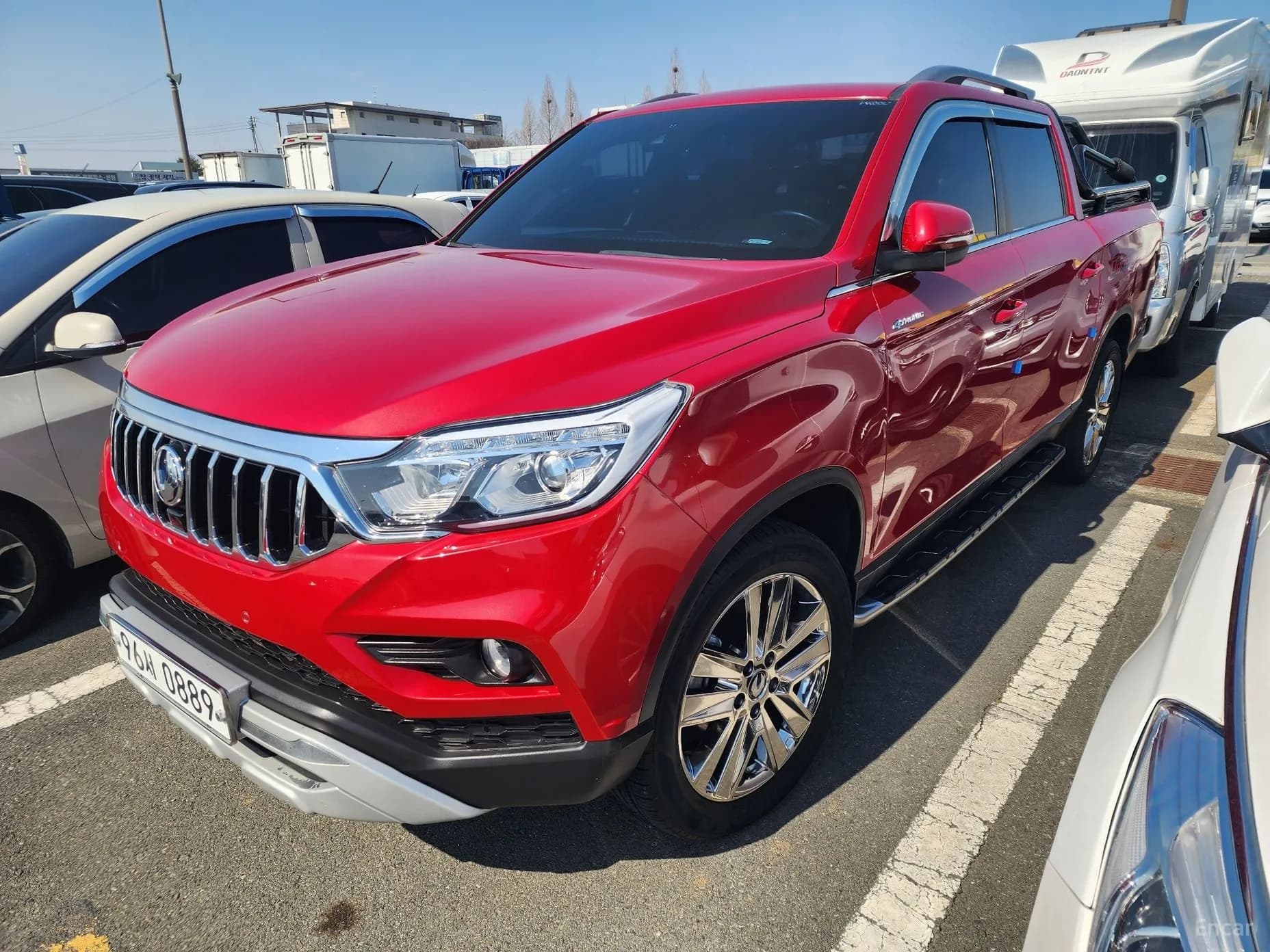 Rexton Sports Khan
