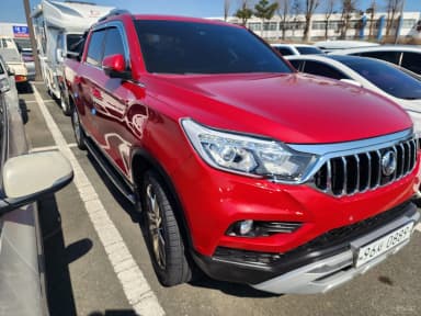 Rexton Sports Khan