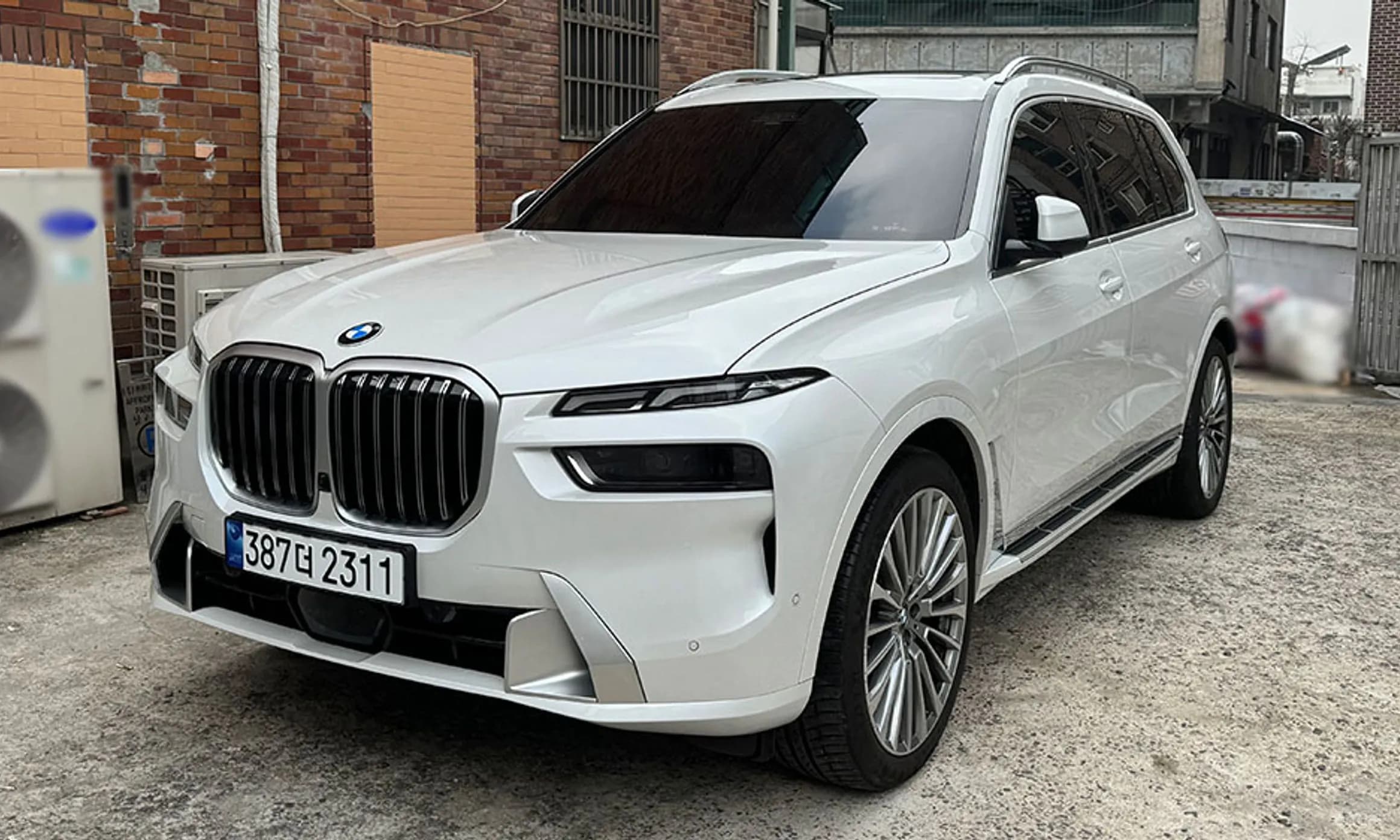 X7 (G07)