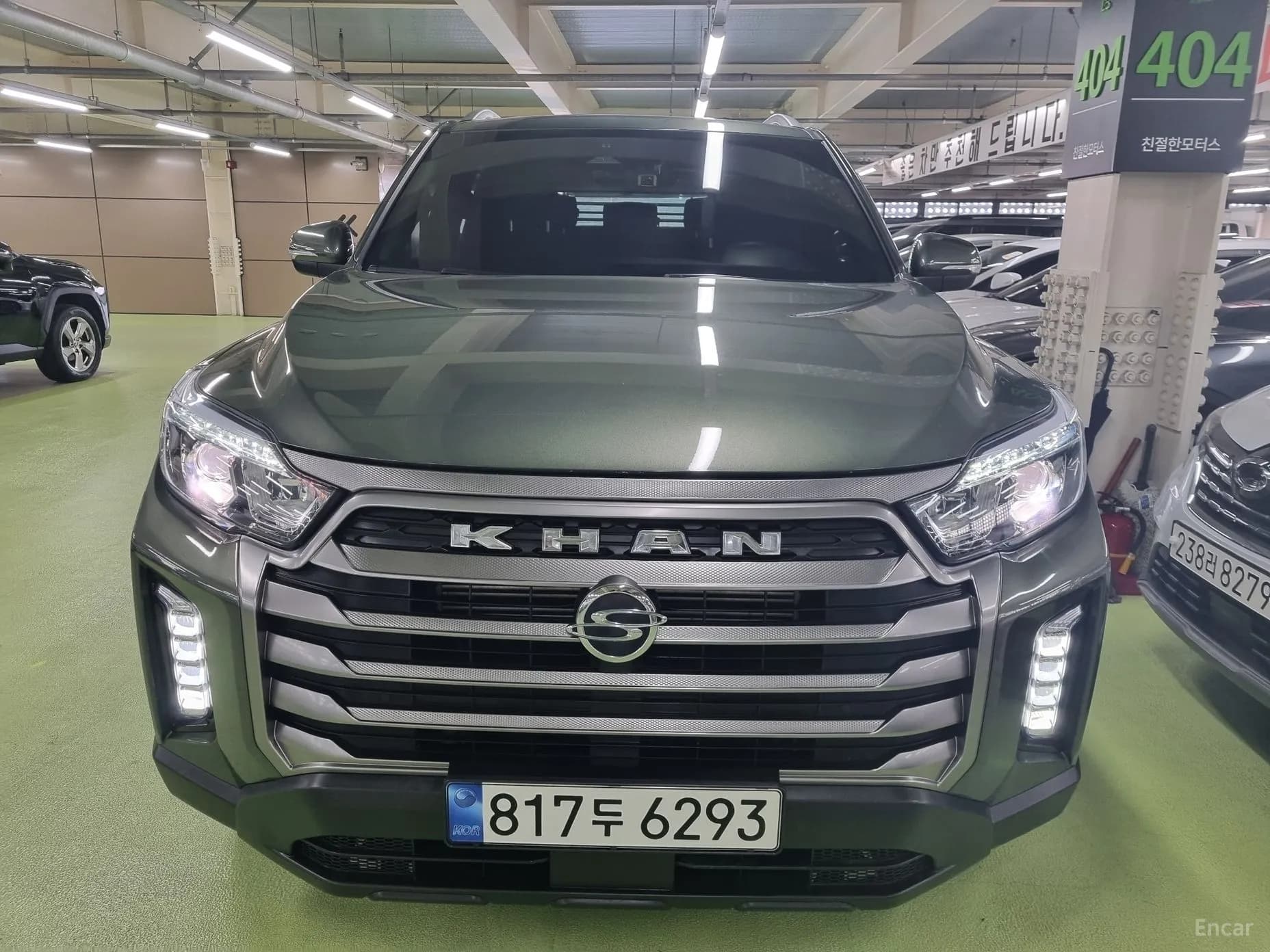 Rexton Sports Khan