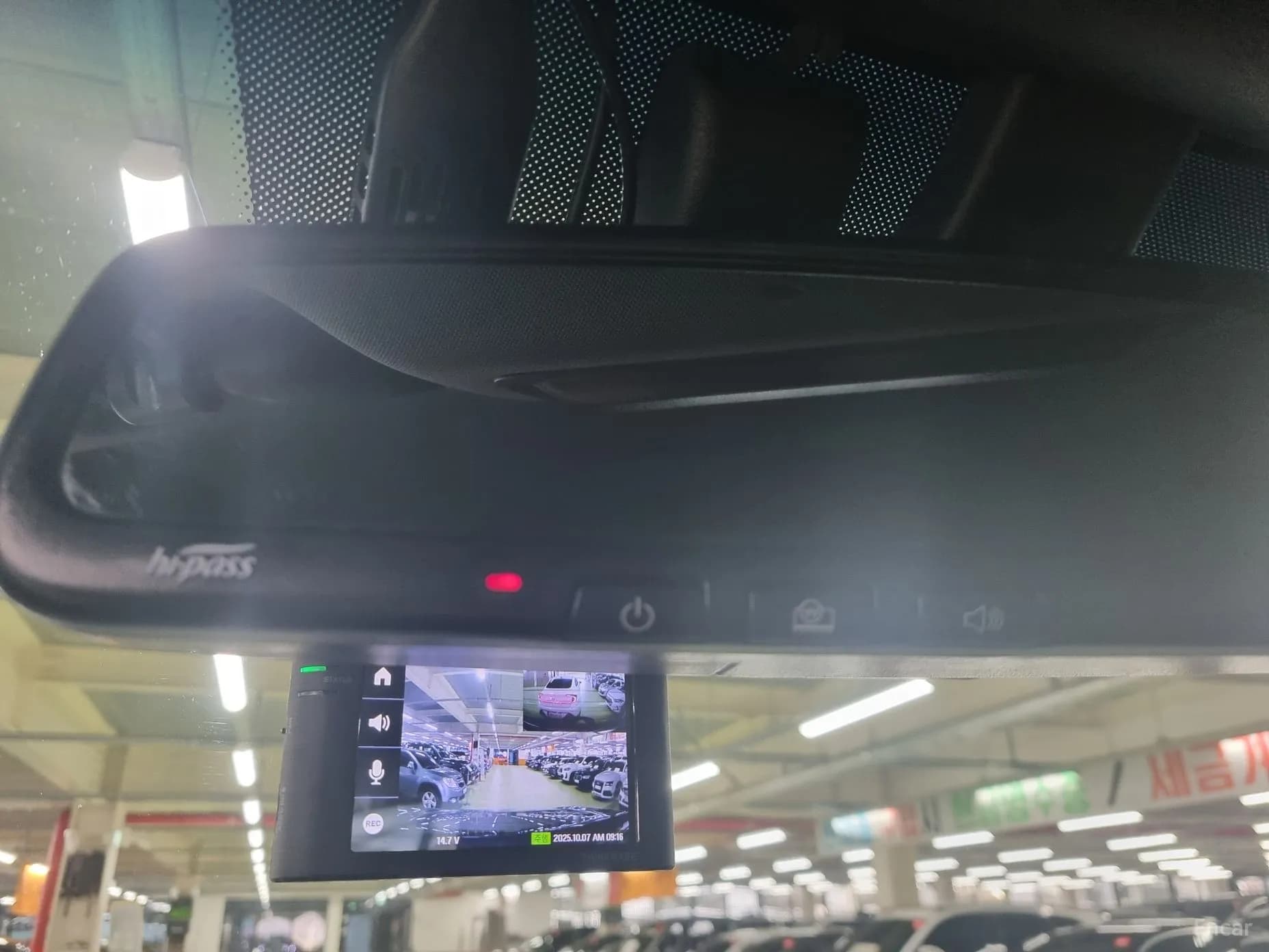 Rexton Sports Khan