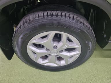 Rexton Sports Khan