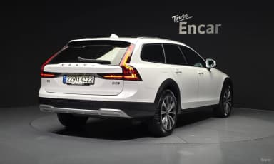 V90 Cross Country