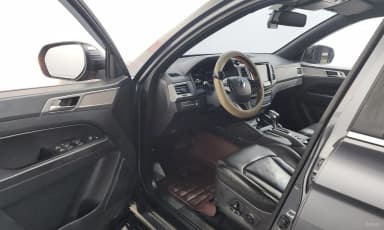Rexton Sports Khan