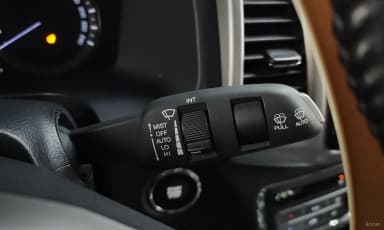 Rexton Sports Khan