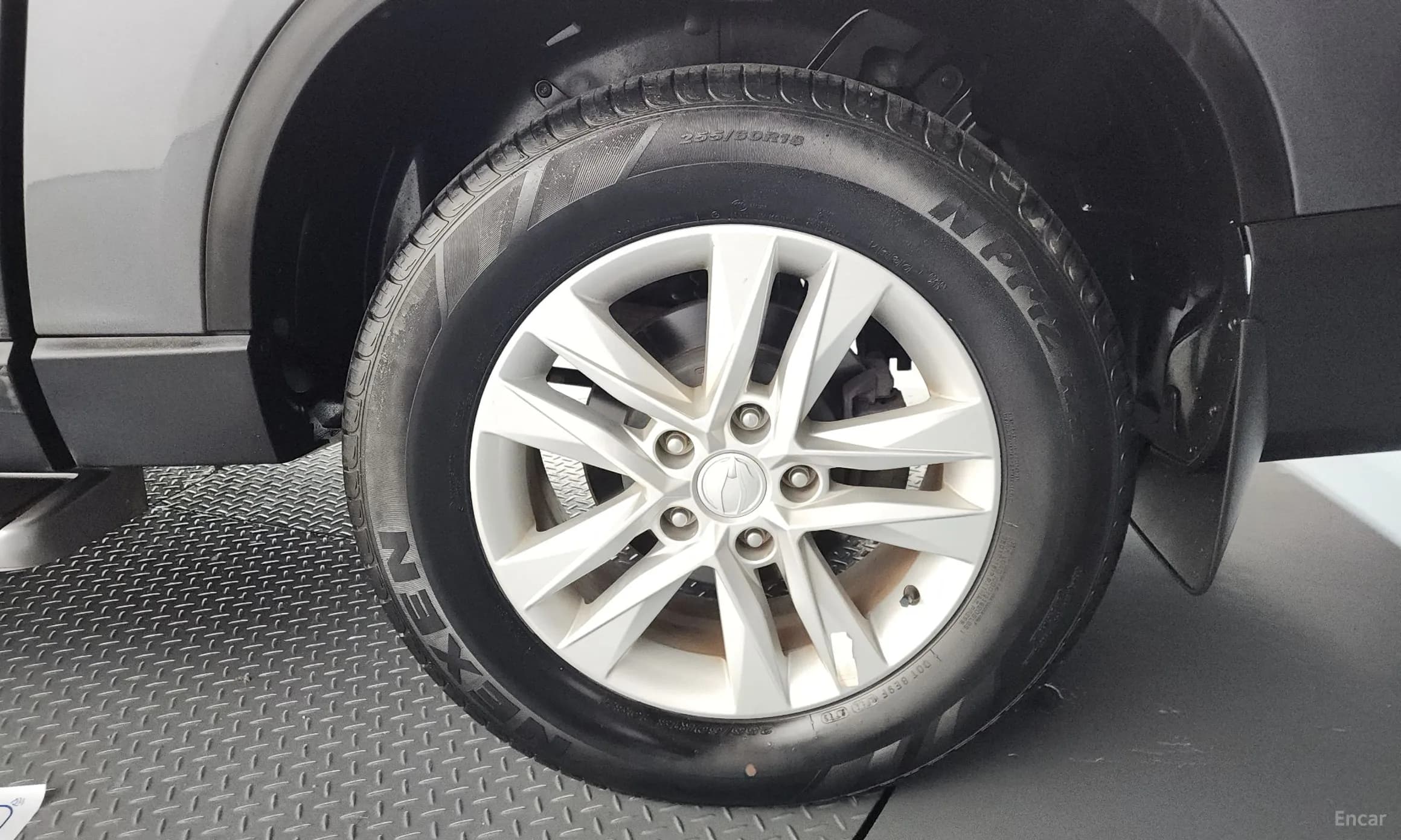 Rexton Sports Khan