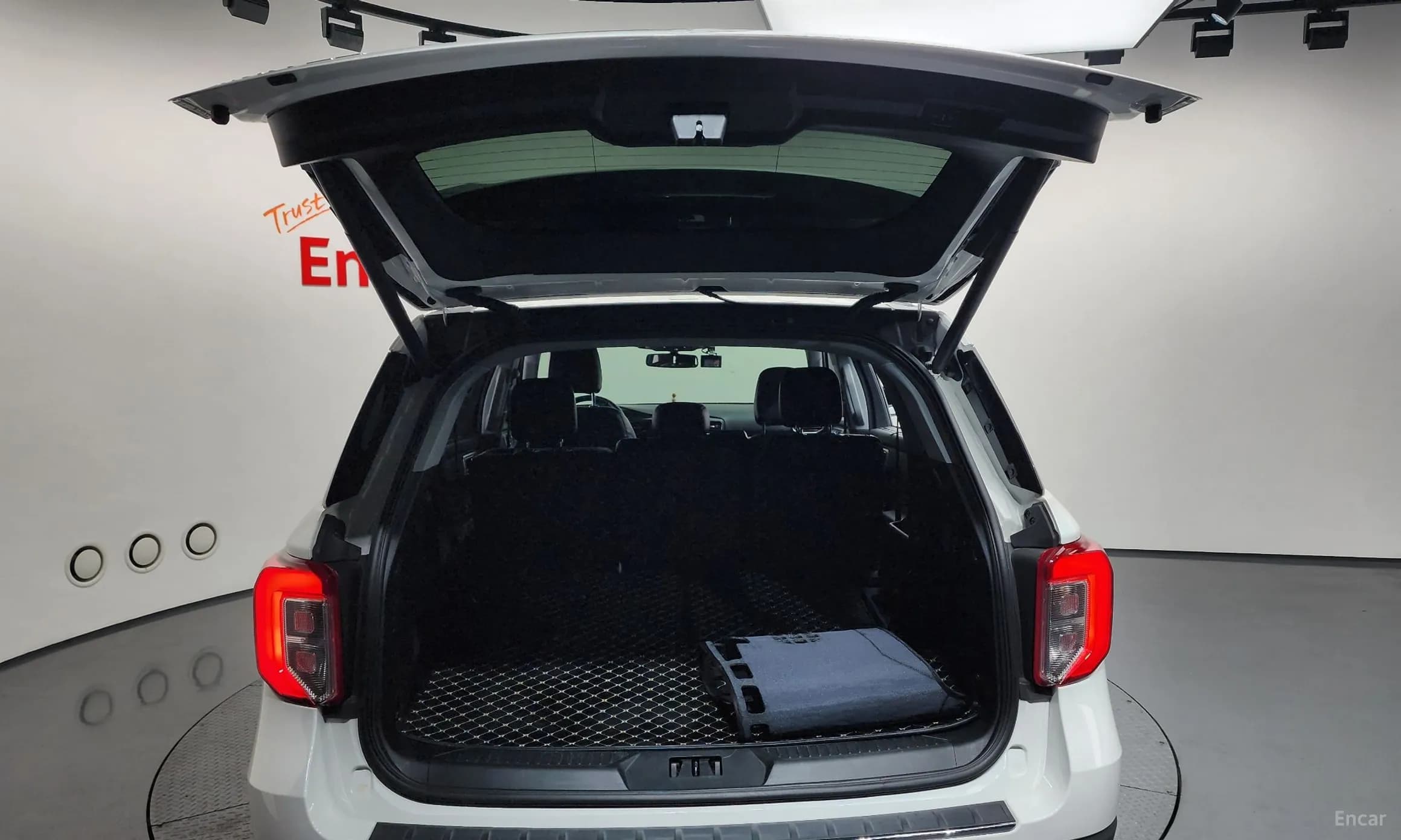 Explorer 6th Generation