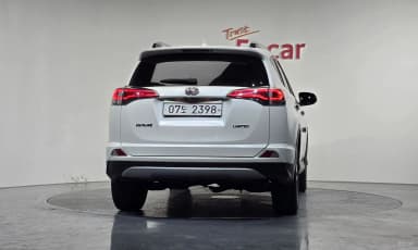RAV4