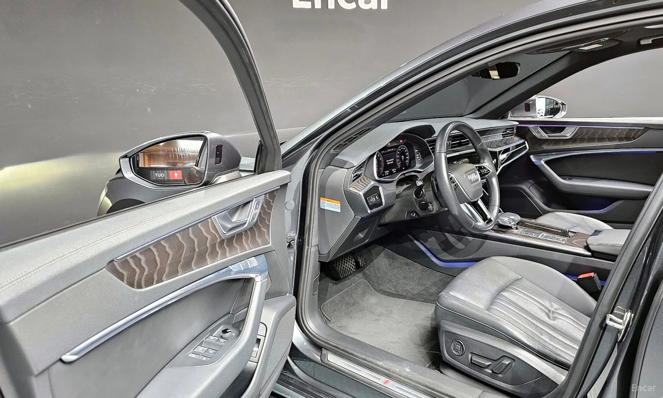 A6 (C8)