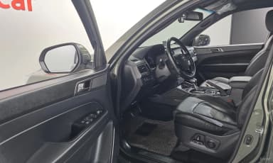 Rexton Sports Khan