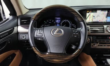 LS460