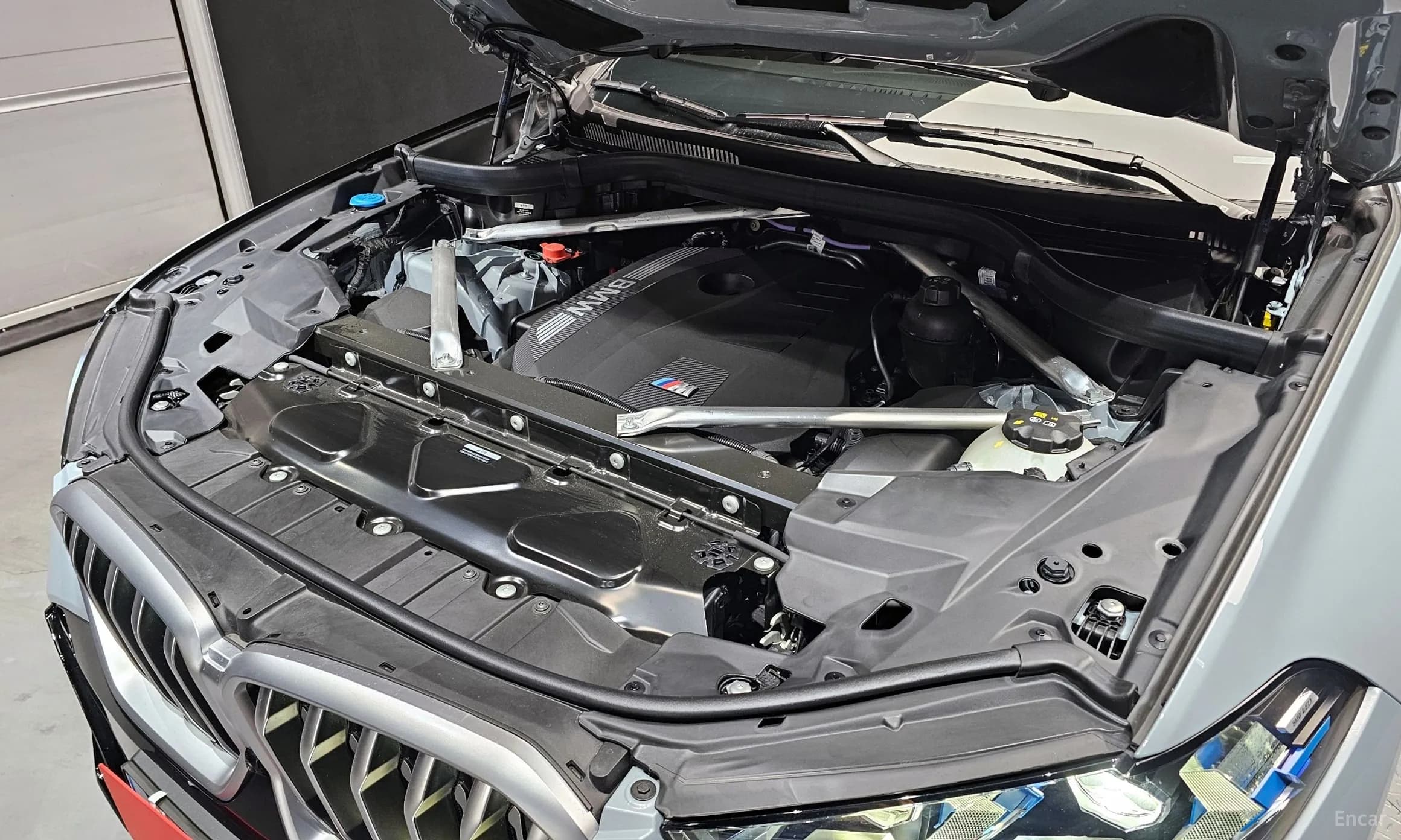 X6 (G06)