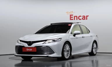 Camry (XV70)