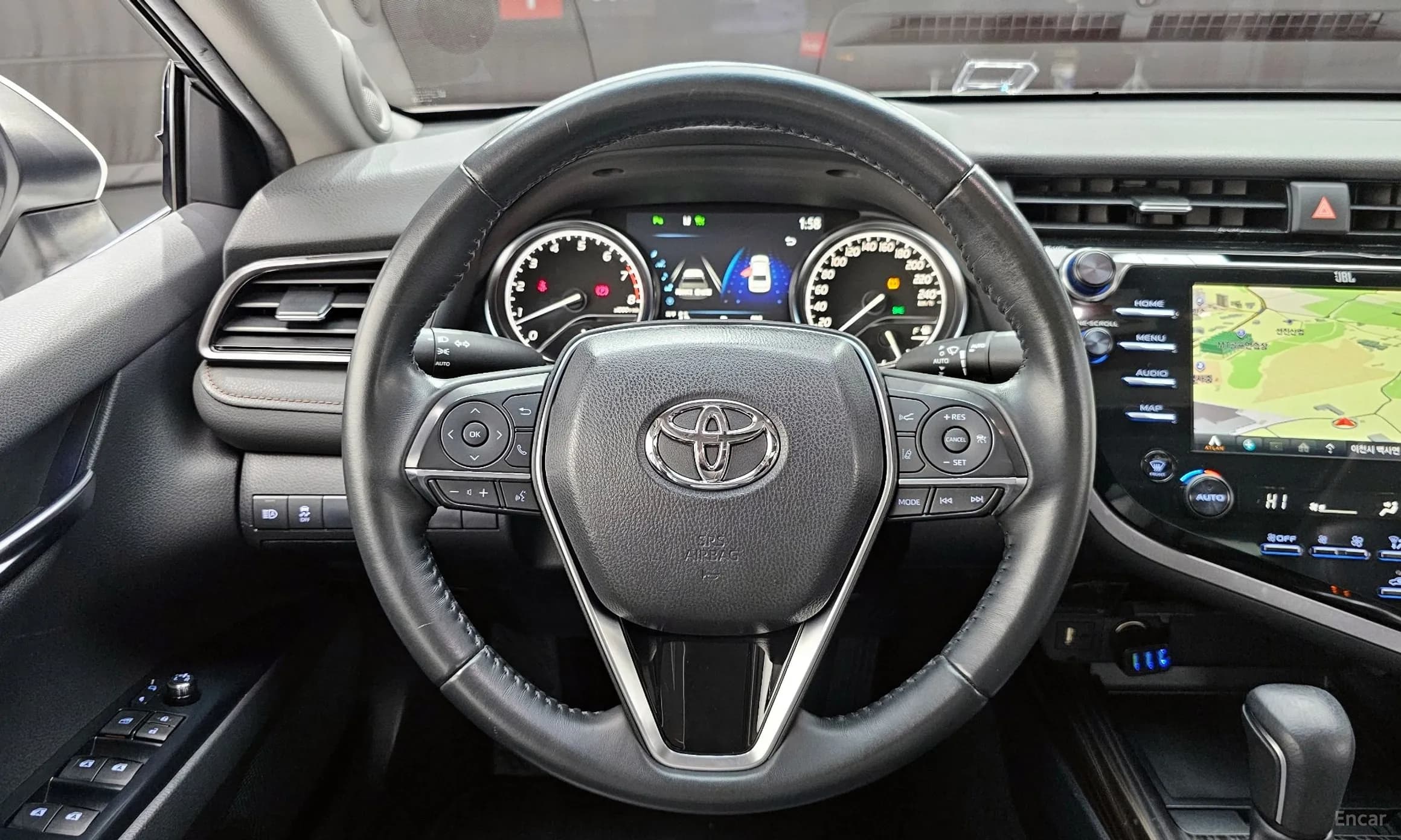 Camry (XV70)