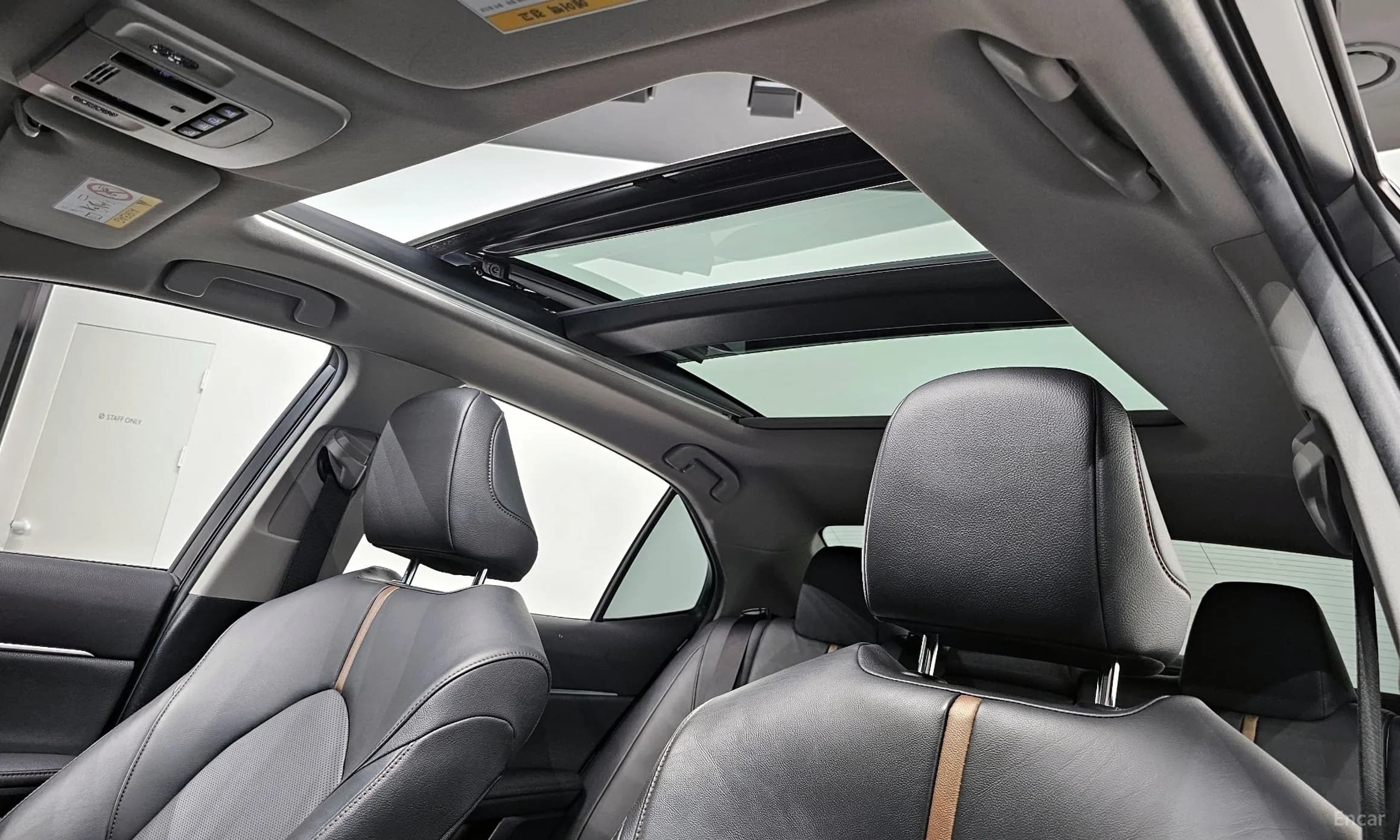 Camry (XV70)