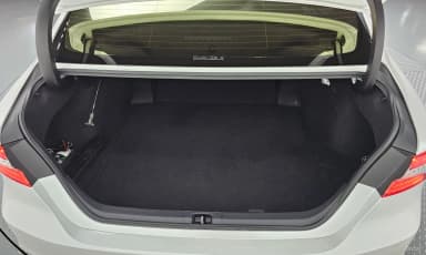 Camry (XV70)
