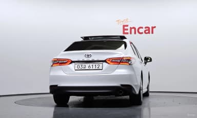 Camry (XV70)