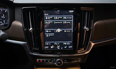 S90