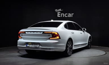 S90