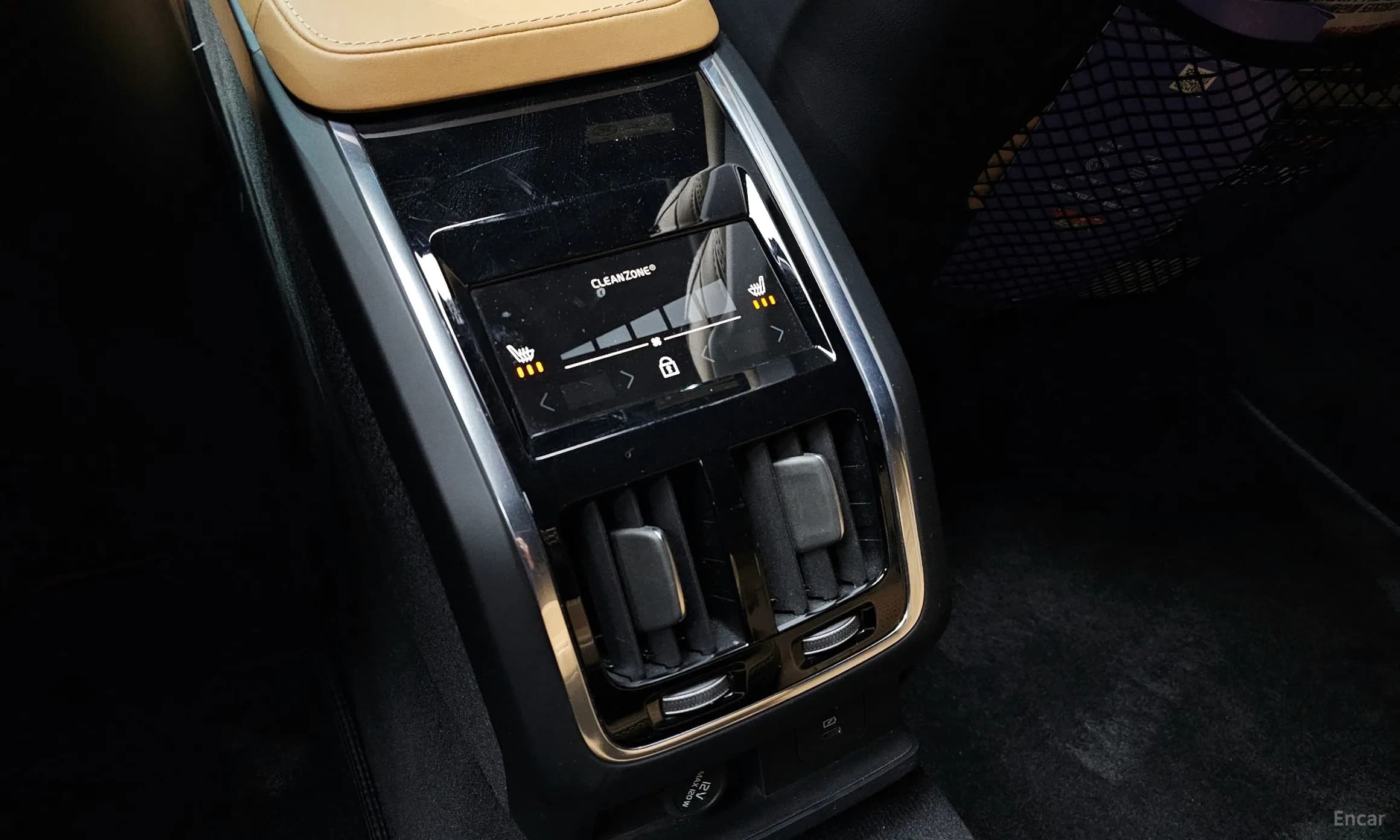 S90