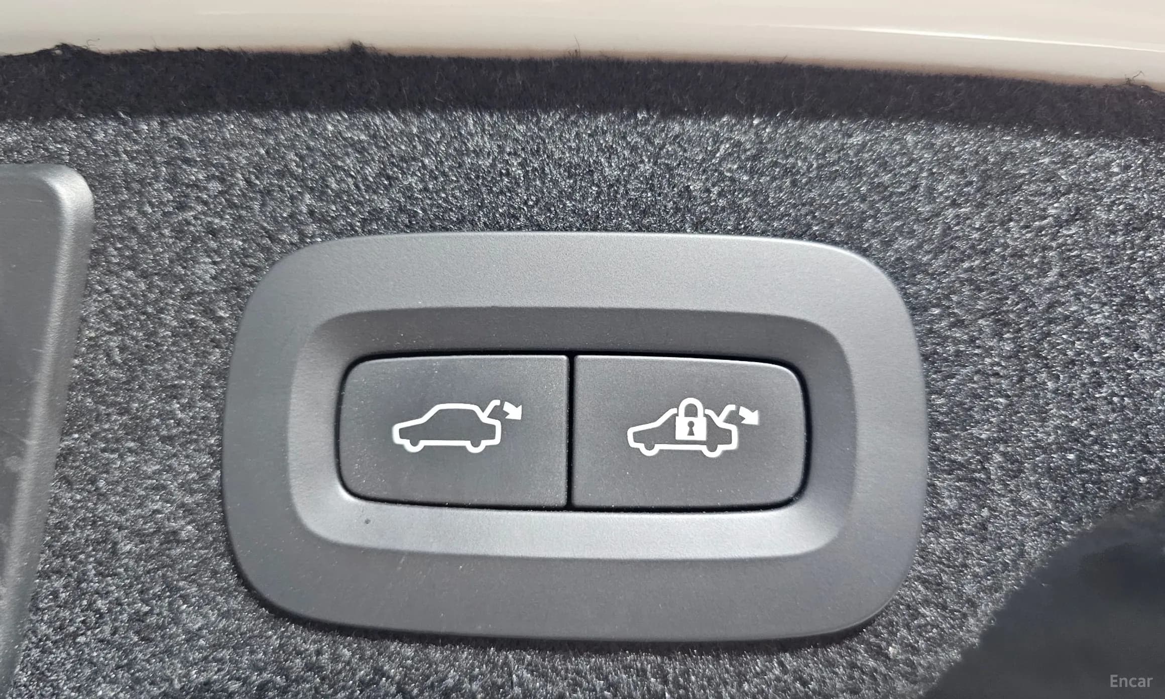 S90