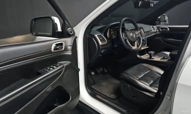 Grand Cherokee