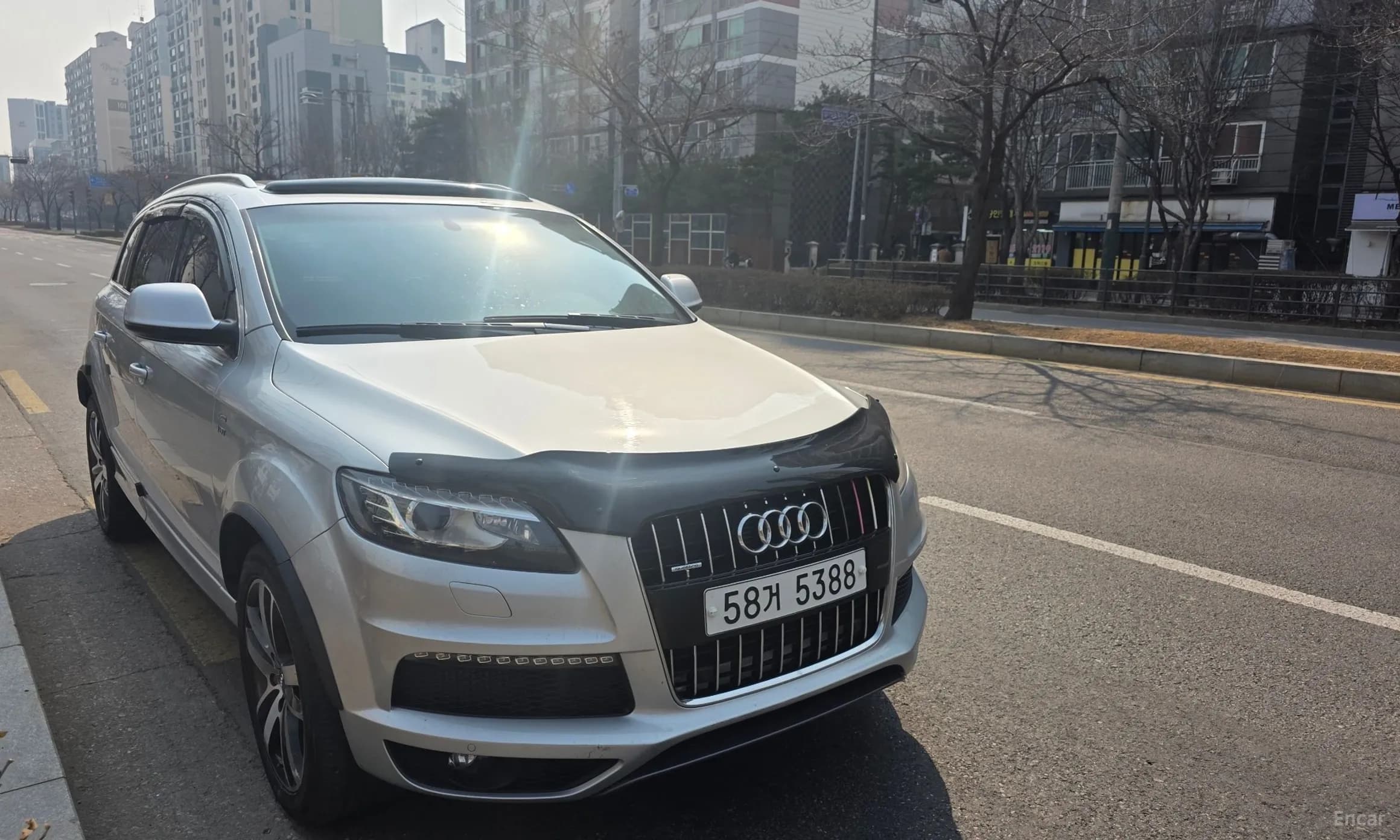 Q7
