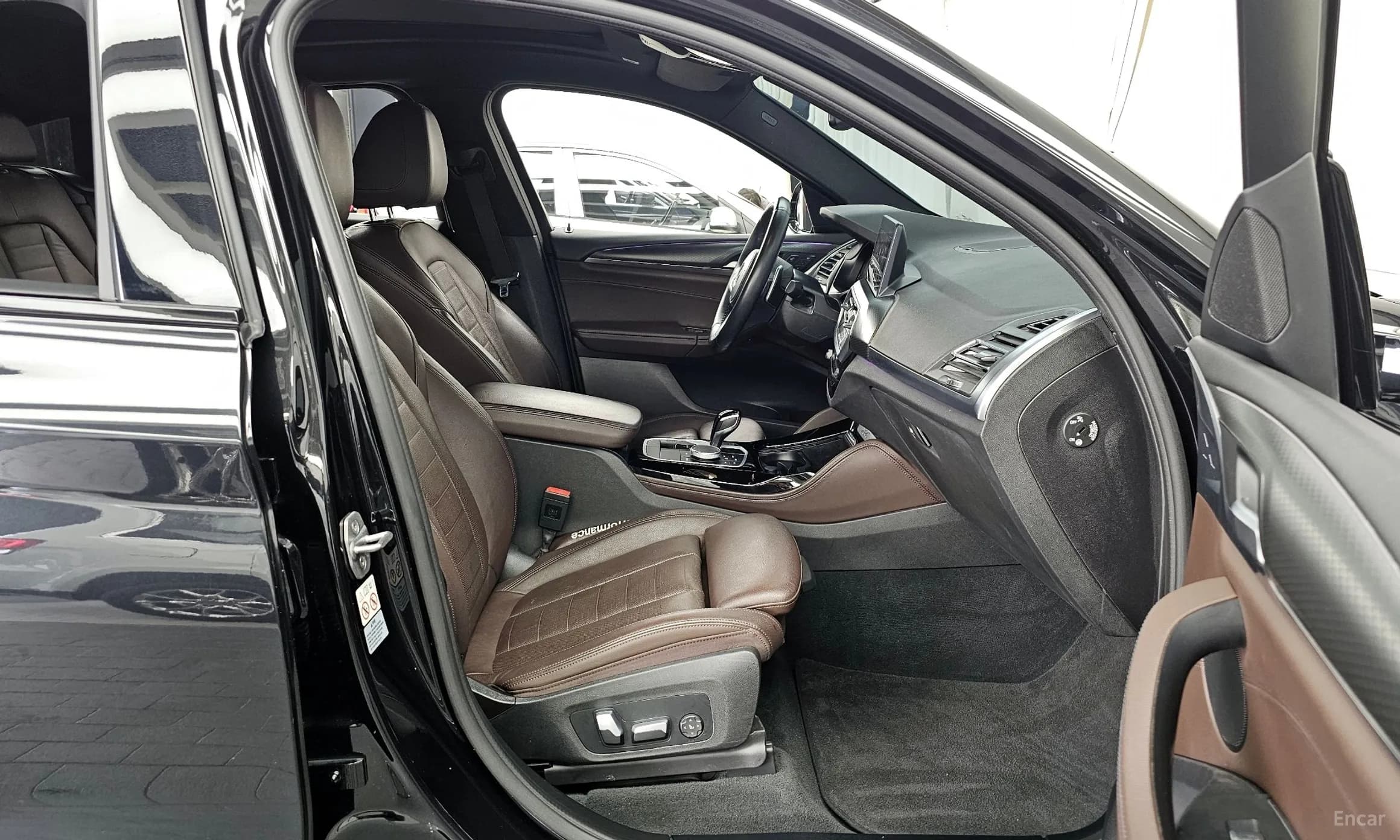 X4 (G02)