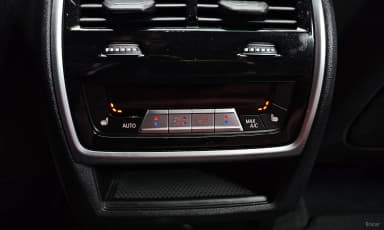 X6 (G06)