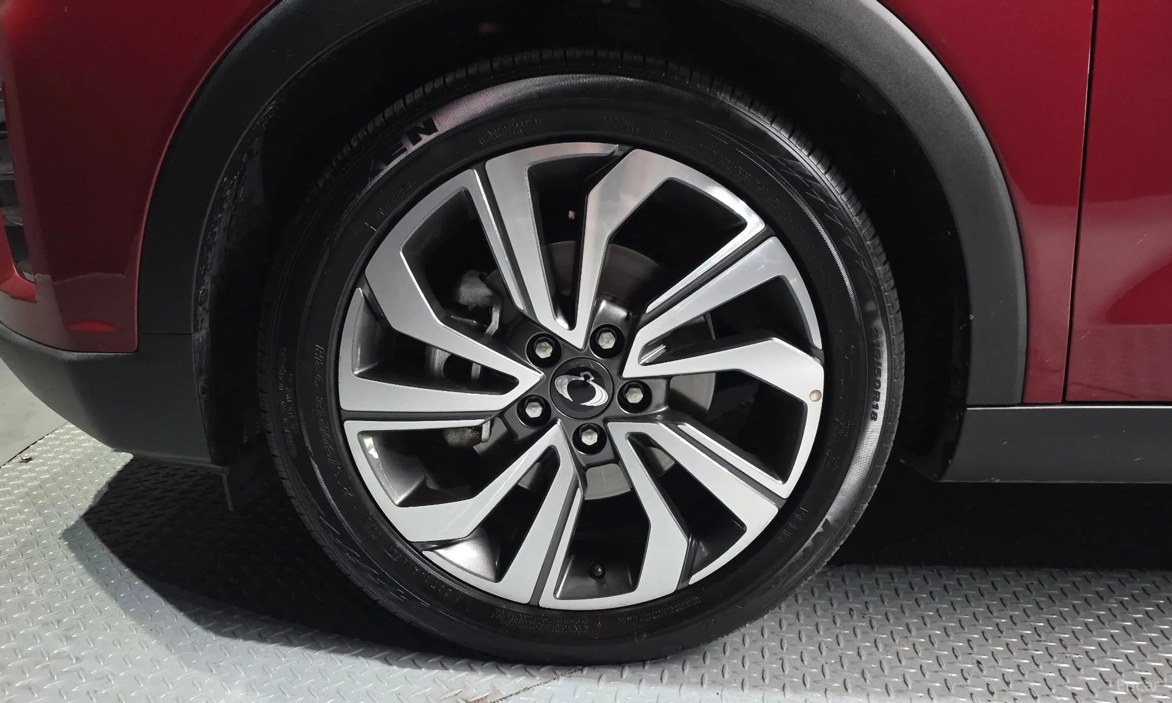 Berry New Tivoli