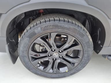 Rexton Sports Khan