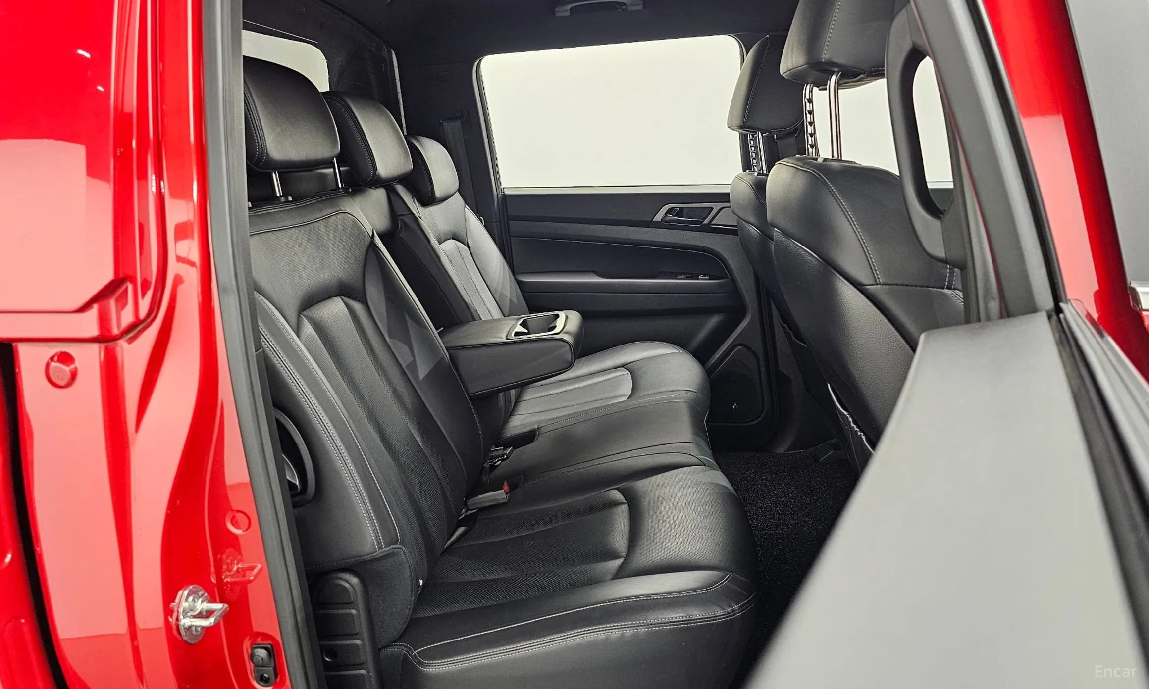 Rexton Sports Khan