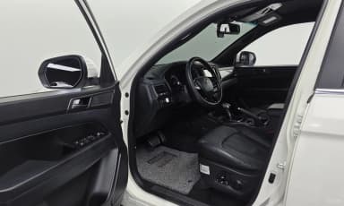 Rexton Sports Khan