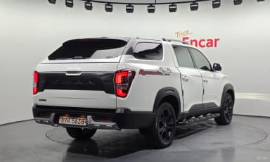 Rexton Sports Khan