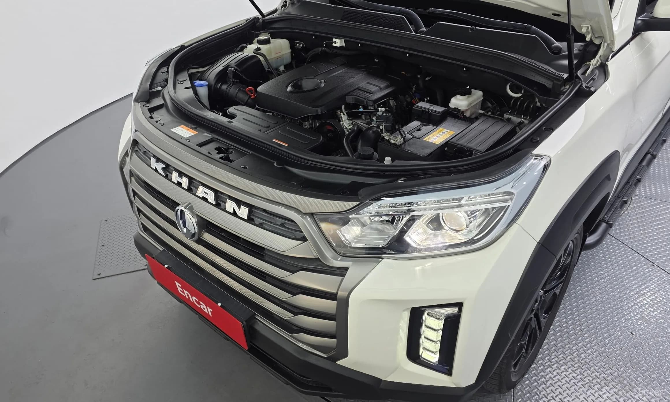 Rexton Sports Khan