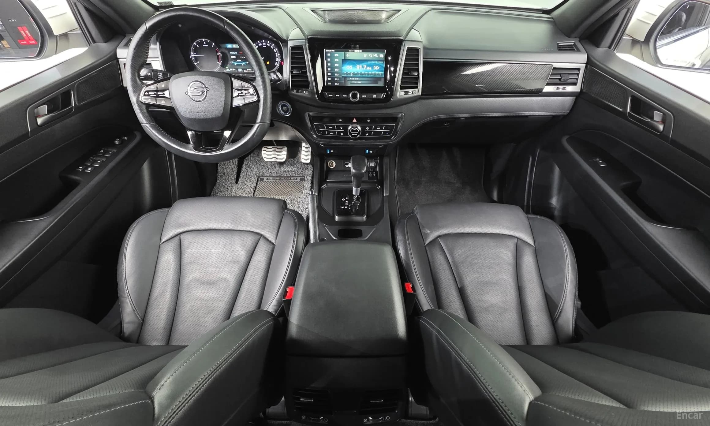 Rexton Sports Khan