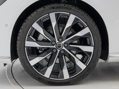 S90