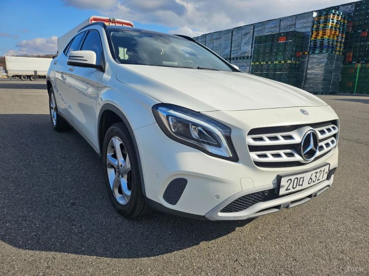 GLA-Class X156