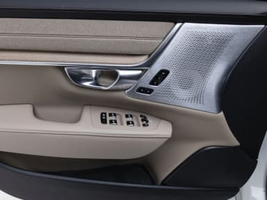 S90