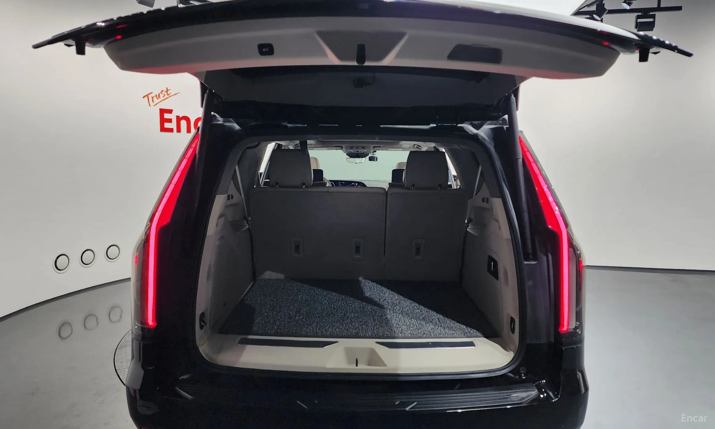 Escalade 5th Generation