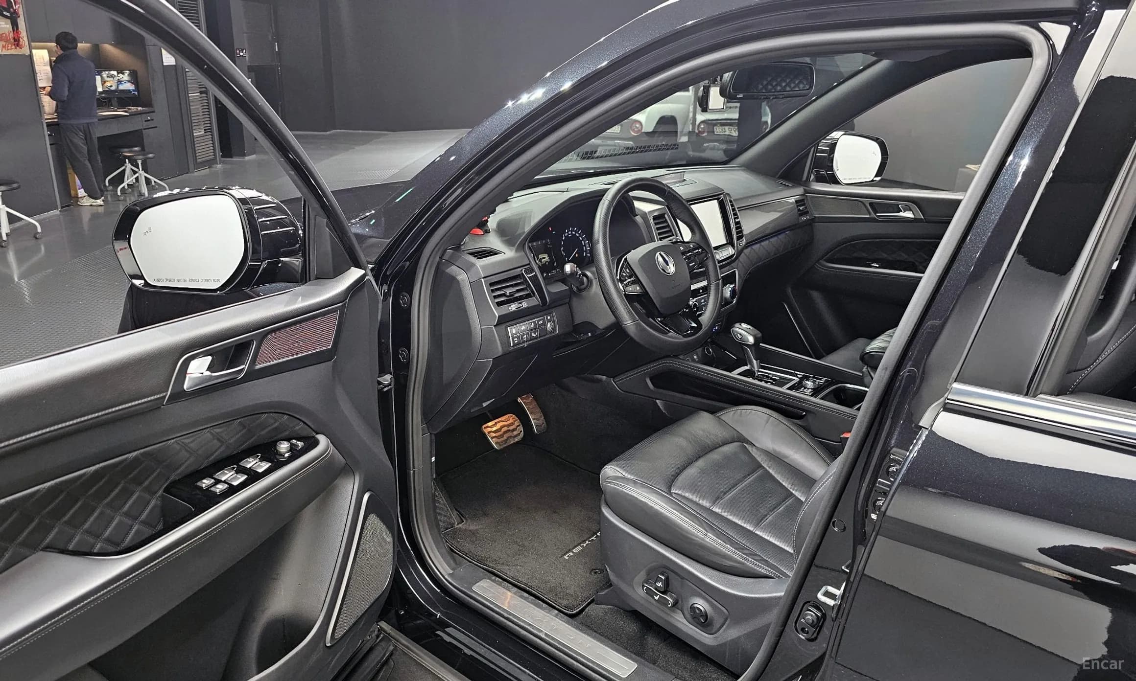 G4 Rexton